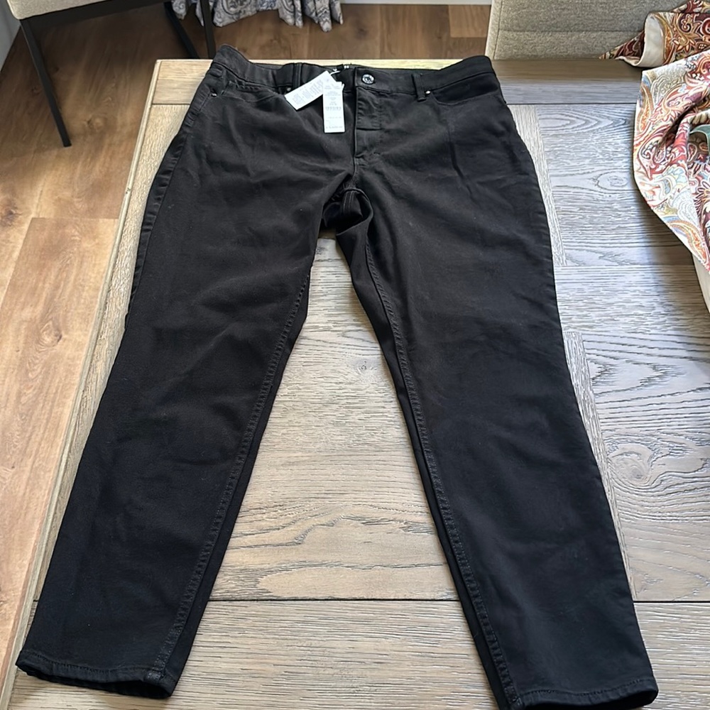 WHBM curvy high rise ultimate scultp fit skinny ankle pant